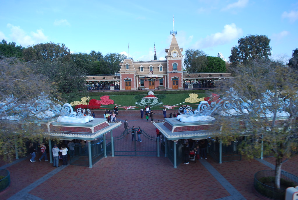5081000461_6daebc3d6a_b.jpg