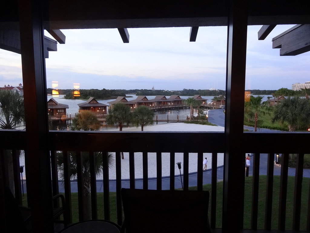 23684547522_f0d8461e69_b.jpg