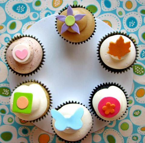 cute-food-cupcake-array.jpg