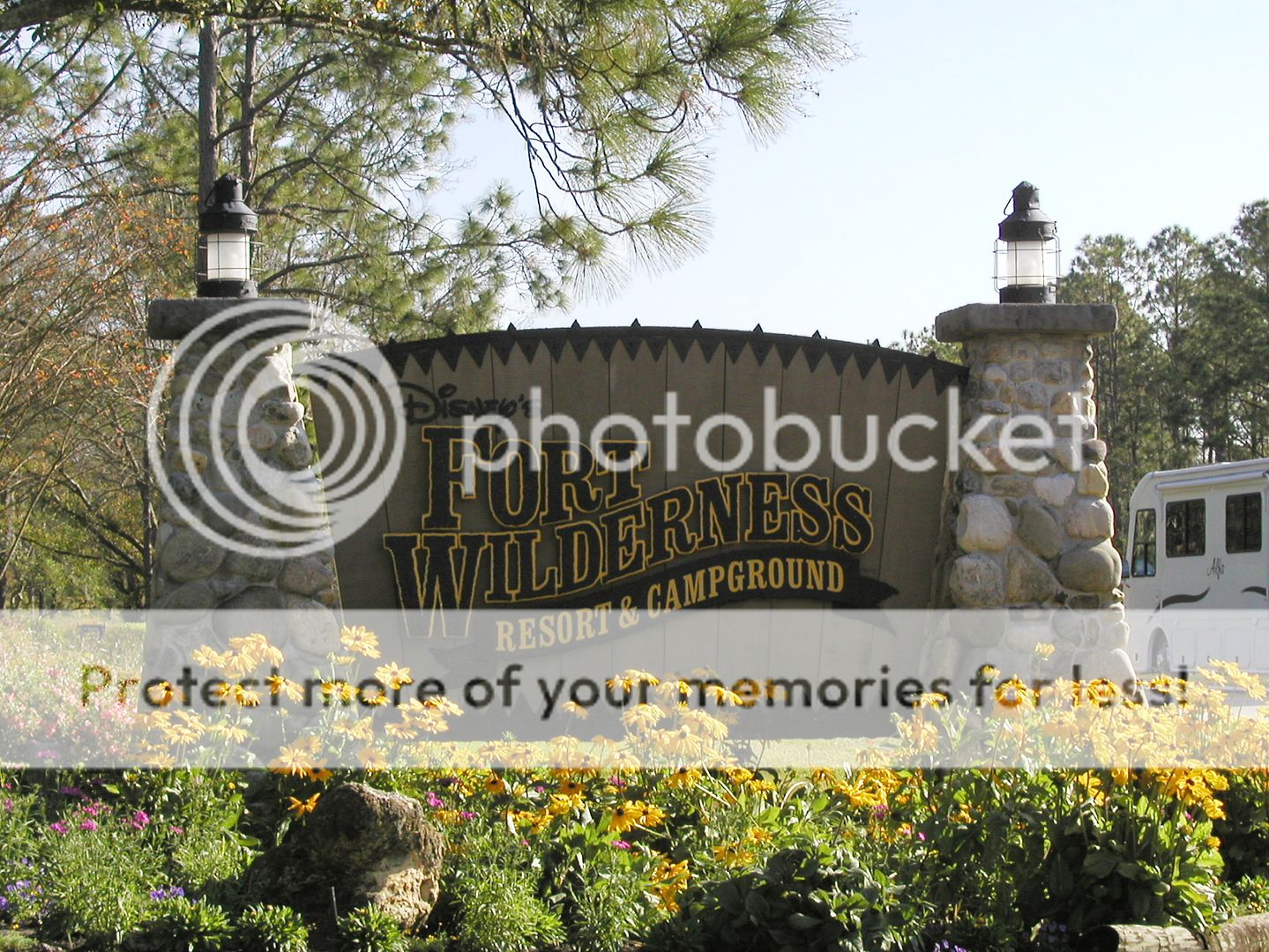 Disneys_Fort_Wilderness_Resort_and_Campground_sign.jpg