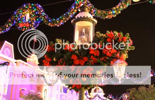 Disney-Christmas-600.jpg