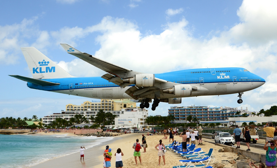 747-at-SXM.png