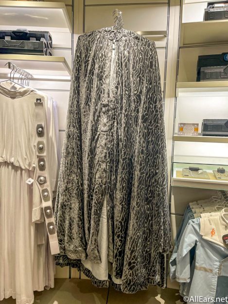 Padme-Amidala-Cloak-The-Chandrila-Collection-merchandise-store-2022-wdw-galactic-starcruiser-star-wars-hotel-media-preview-469x625.jpg