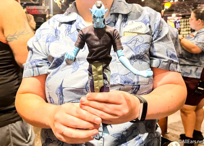 2022-wdw-dak-pandora-windtraders-ace-avatar-maker-avatar-navi-dolls-3-700x501.jpg