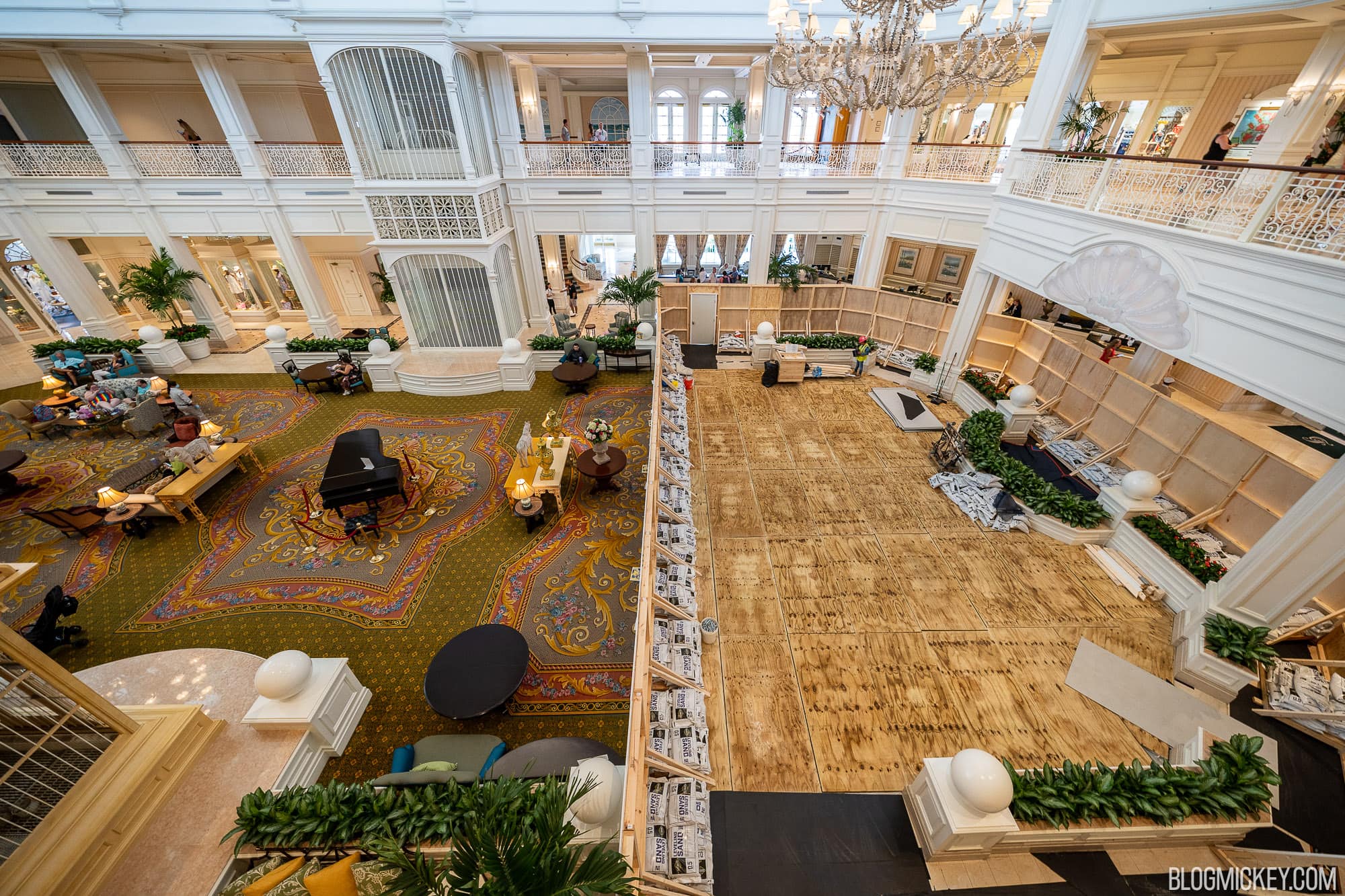 grand-floridian-resort-lobby-refurbishment-06122023-7.jpg