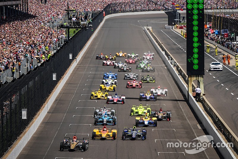 indycar-indy-500-2016-start-james-hinchcliffe-schmidt-peterson-motorsports-honda-leads.jpg