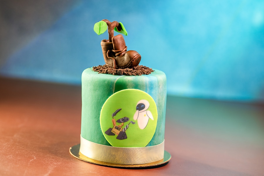 The Plant in The Boot Petit Cake The Plant in The Boot Petit Cake