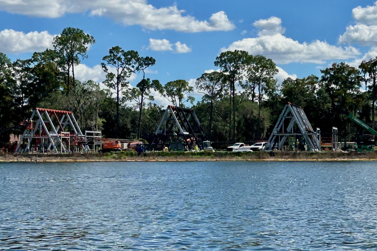 Disney Lakeshore Lodge Construction 20251020c Disney Lakeshore Lodge Construction 20251020c