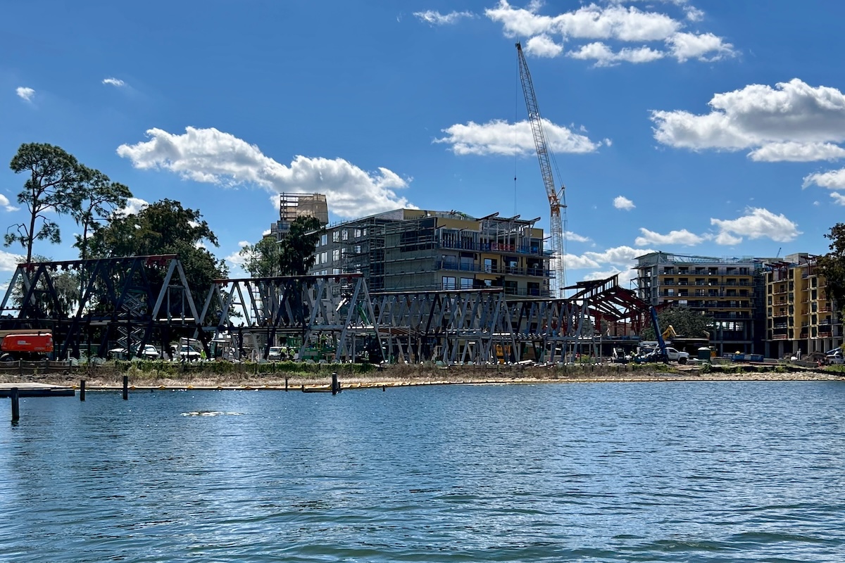 Disney Lakeshore Lodge Construction 20251020e Disney Lakeshore Lodge Construction 20251020e