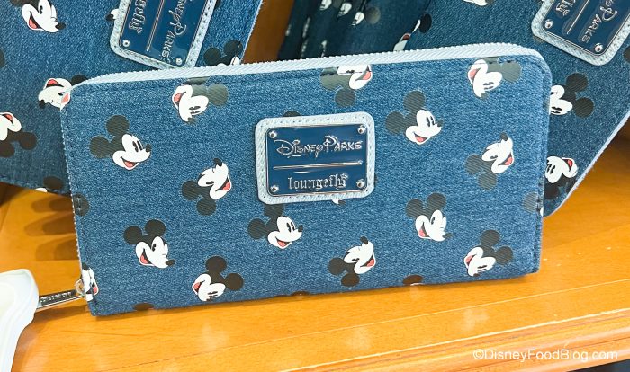 2022-dlr-disneyland-emporium-loungefly-denim-mickey-wallet-700x414.jpg