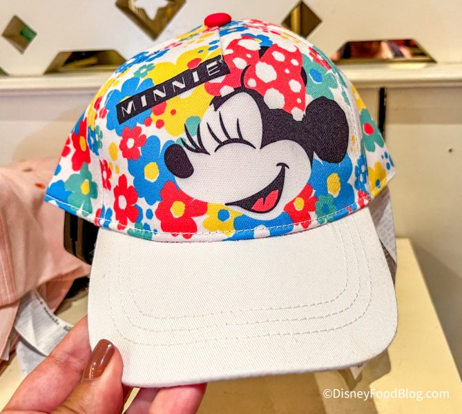 2022-wdw-magic-kingdom-main-street-usa-the-emporium-store-minnie-mouse-baseball-hat-669x600.jpg